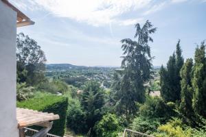 Villas SERRENDY  MAISON STYLE PENTHOUSE  Piscine & calme absolu ! : photos des chambres