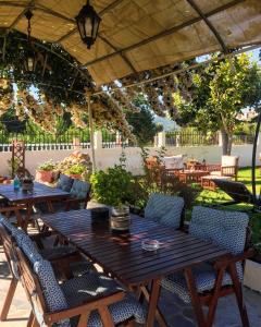 Nikodimos Garden Studios