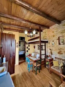 Virginia - Peaceful Traditional House - Kástellos