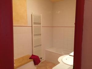 B&B / Chambres d'hotes L'etape du chateau : Chambre Double avec Salle de Bains Privative