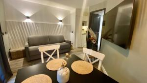 Appartements MC Tourisme - Splendide & cosy appartement avec piscine, tennis & parking : photos des chambres