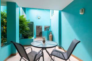 Oasis Breeze on Macrossan Street - No stairs!