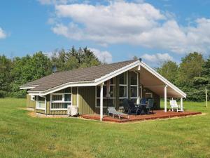 6 person holiday home in Bindslev-By Traum