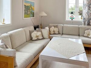 4 person holiday home in YNGSJÖ, SVERIGE-By Traum