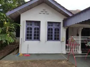 Homestay Alia - Kampong Binjai