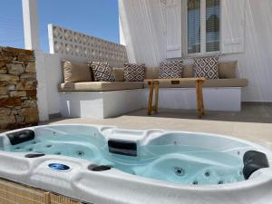 Antiparos 84007, Greece.