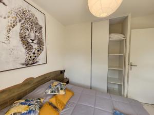 Appartements Le repaire du soleil, T3 RD Jardin avec piscines : photos des chambres