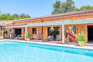 Villas Superbe villa piscine chauffee : photos des chambres