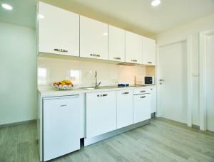 Roviv Apartments in the Old Town by Irundo