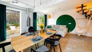 Wonder Home - Domki górskie wolnostojące z prywatnymi tarasami - zielona okolica