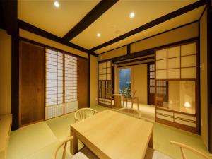 Tsumugi GionShirakawa