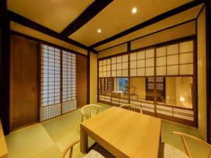 Tsumugi GionShirakawa