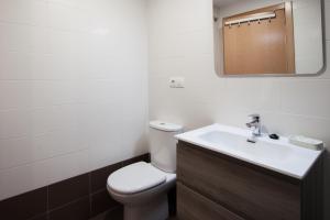 Esguil, apartamento con piscina, a 3 km de la playa VUT-2995-AS