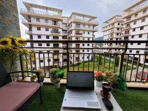 DMCI Bristle Ridge Condo 318 Cozy 2 Bedroom Unit