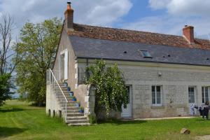 Maisons de vacances Etape a Villeperdue : Maison 3 Chambres