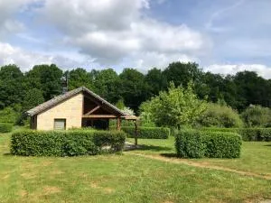Charmant cottage dans domaine privé - Bossus-lès-Rumigny