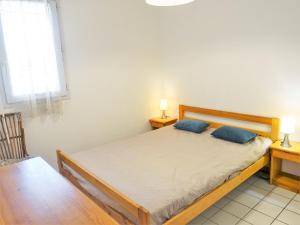 Apartment Les Cigalines-1 by Interhome