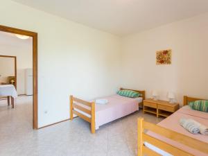 Apartment Giuliano-2 by Interhome
