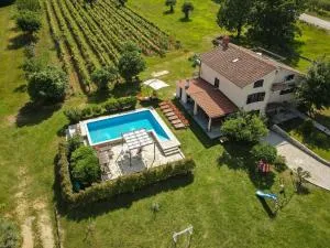 Holiday Home Villa Emanuela by Interhome - Benažići