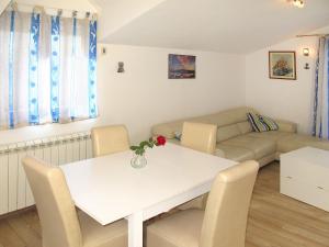 Apartment Andriana-2 by Interhome