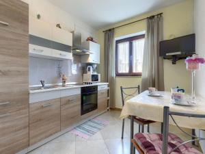 Apartment Lili-1 by Interhome 