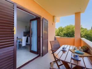 Apartment Lili-3 by Interhome 