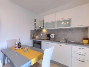 Apartment Lili-3 by Interhome