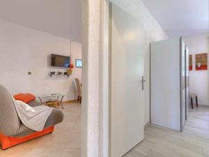Apartment Lili-2 by Interhome