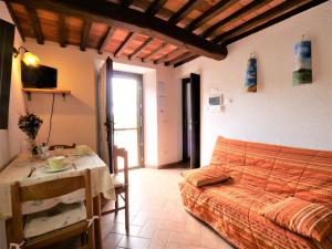 Apartment Pian dei Carpini - Chiara by Interhome