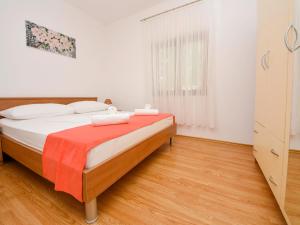 Holiday Home Laura by Interhome