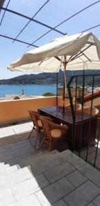 Ampia casa marinara con meravigliosa terrazza vista mare Da Mario e Rosanna