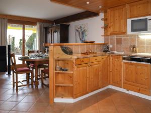 Apartment Résidence Bristol 4 by Interhome