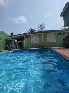 Casa com Piscina Morada da Praia