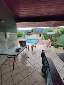 Casa com Piscina Morada da Praia