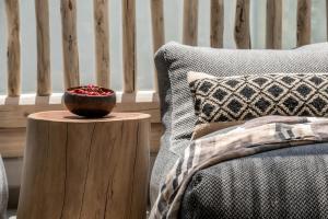 Khroma Luxury Suite 2 Beach front apartment with private mini pool jacuzzi