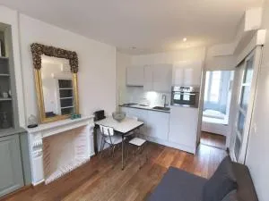 2 pièces au cœur de trouville / rue des bains - Louvières