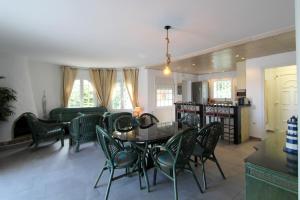 LEON INMO Villa Frida - 11790