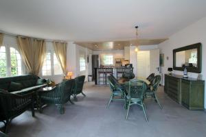 LEON INMO Villa Frida - 11790