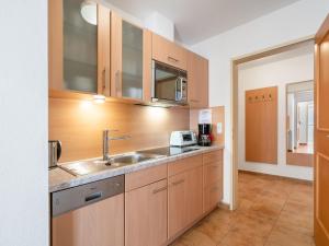 Apartment Rosa-5 by Interhome