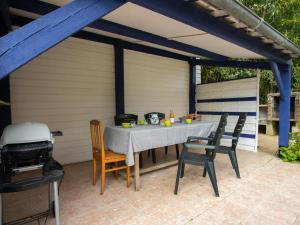 Maisons de vacances Holiday Home Maison Mae-Flo by Interhome : photos des chambres