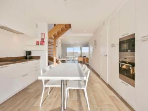 Apartment LEspérance sur mer by Interhome