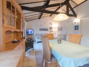 Holiday Home Duinenhuis 274 by Interhome