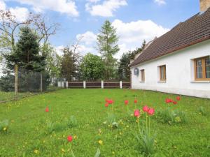 Holiday Home Vlhlavy u Hluboké by Interhome