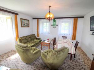 Holiday Home Vlhlavy u Hluboké by Interhome