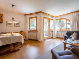 Apartment Chesa Auricula 1-1 by Interhome