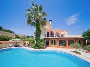 Apartment Doris by Interhome