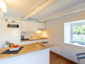 Maisons de vacances Holiday Home La Chaumiere by Interhome : photos des chambres