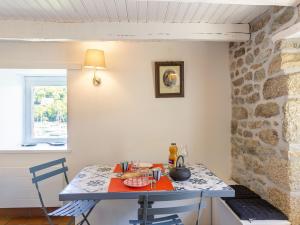 Maisons de vacances Holiday Home La Chaumiere by Interhome : photos des chambres