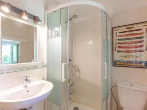 Maisons de vacances Holiday Home La Chaumiere by Interhome : photos des chambres