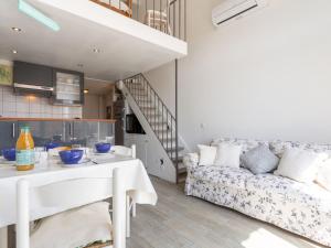 Apartment Place Spoerry by Interhome